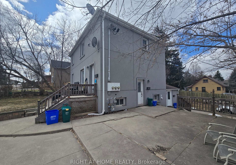 18-ewing-street-halton-hills-ontario-w13139380
