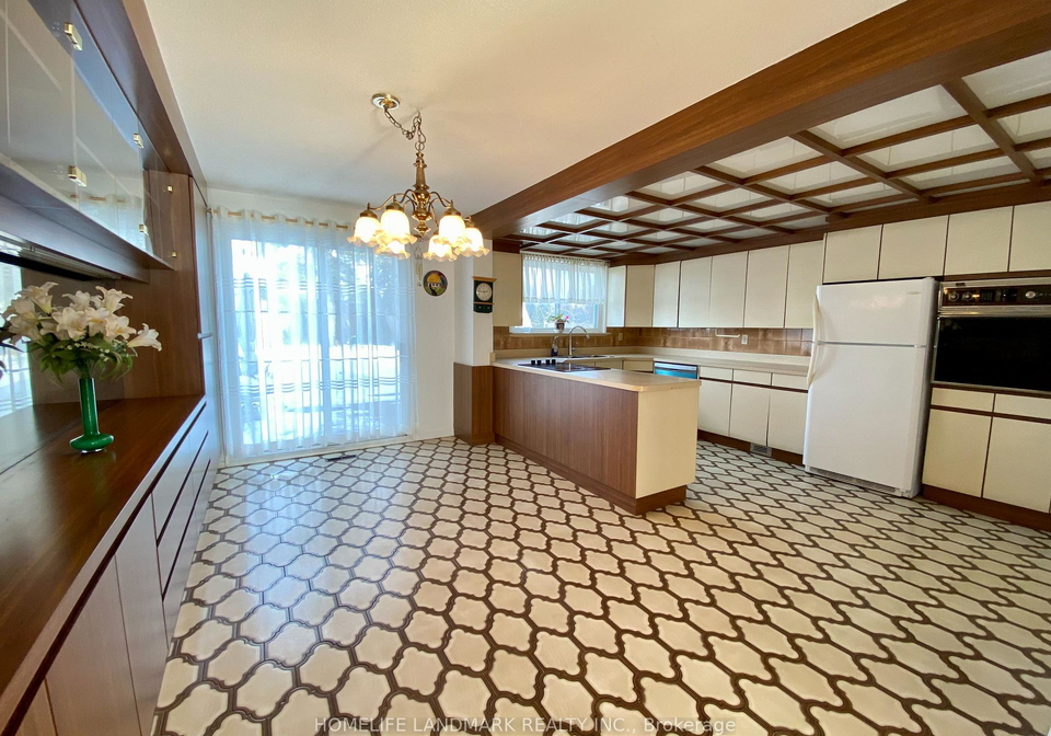 2293-delkus-crescent-mississauga-ontario-w13139410