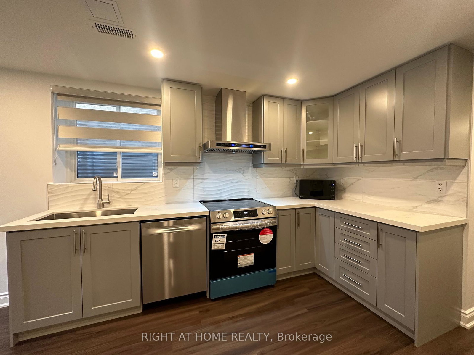 481-bergamot-avenue-milton-ontario-w13139474