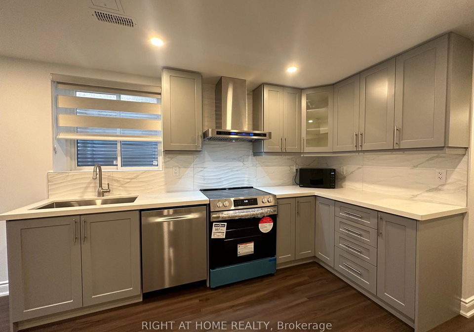 481-bergamot-avenue-milton-ontario-w13139474