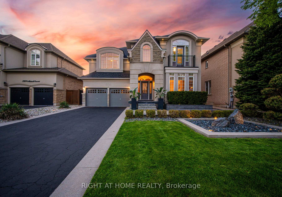 3305-mistwell-crescent-oakville-ontario-w13139594