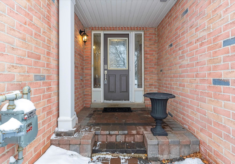 2511-boros-road-burlington-ontario-w13139878