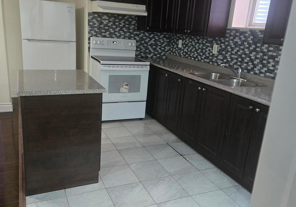 21-rouge-street-brampton-ontario-w13140174