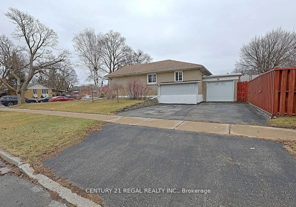 9-guiness-avenue-etobicoke-ontario-w13140284