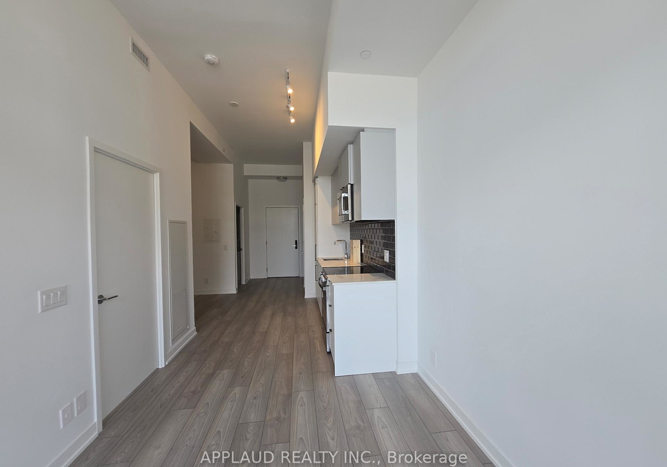 285-dufferin-street-toronto-ontario-w13140326