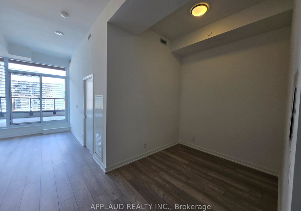 285-dufferin-street-toronto-ontario-w13140326