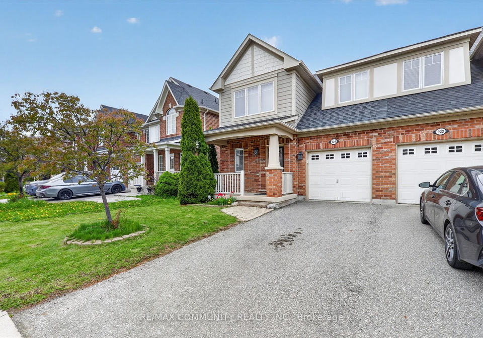 924-zelinsky-crescent-milton-ontario-w13140538