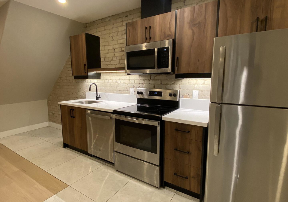363-parkside-drive-toronto-ontario-w13140728