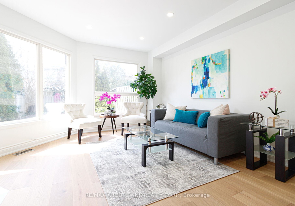 1114-lindsay-drive-oakville-ontario-w13140936