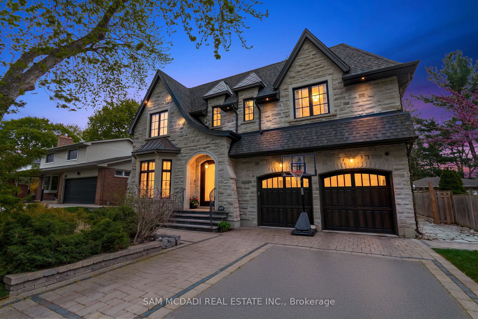 1134-welwyn-drive-mississauga-ontario-w13141066