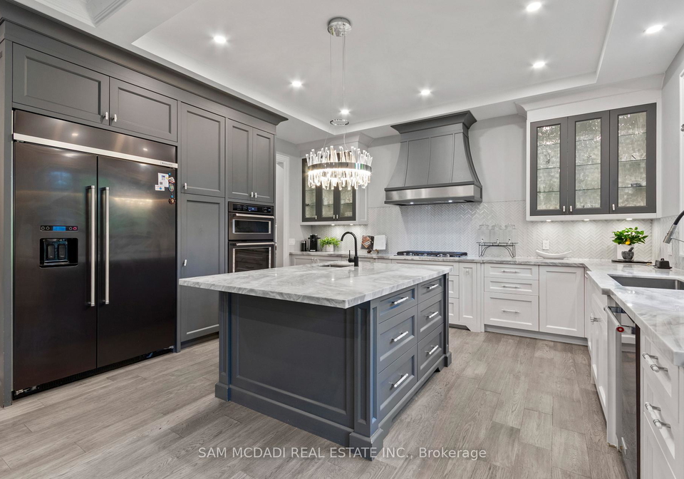1134-welwyn-drive-mississauga-ontario-w13141066
