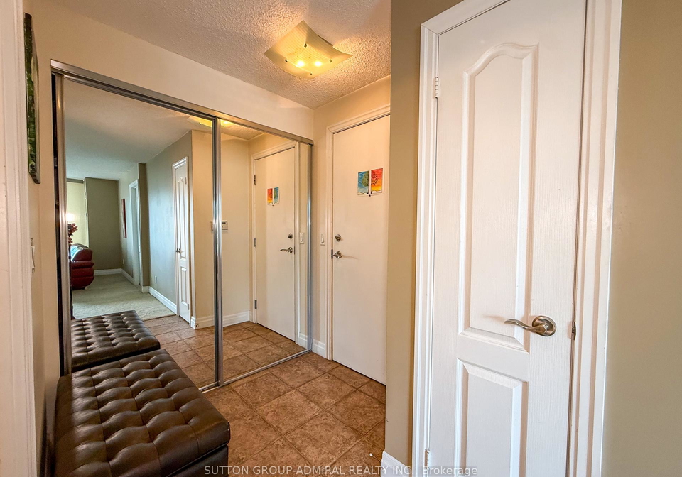 2119-lakeshore-boulevard-w-etobicoke-ontario-w13141268