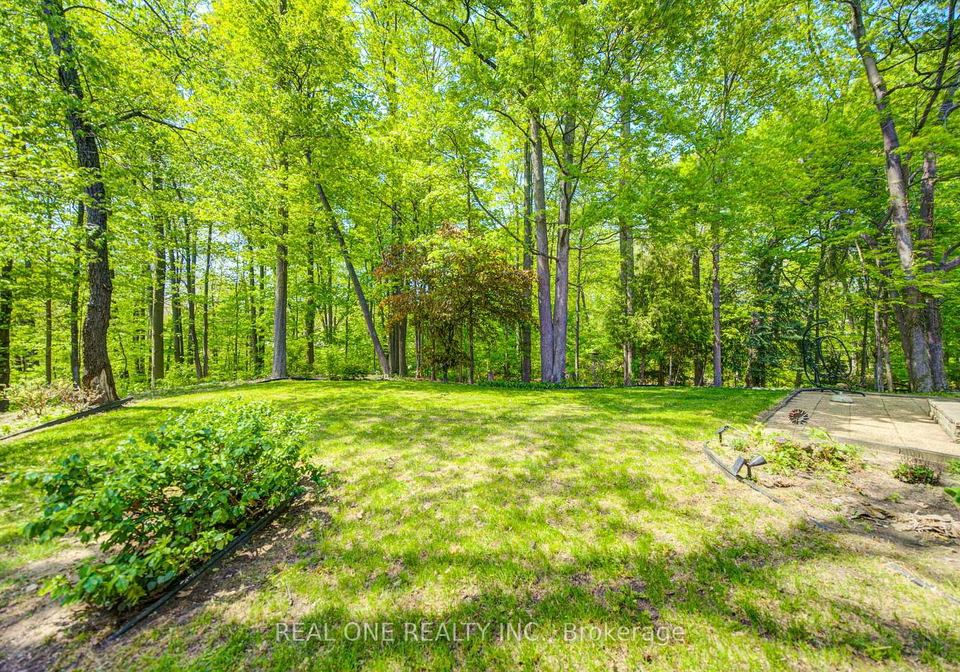 1439-ballyclare-drive-mississauga-ontario-w13141386