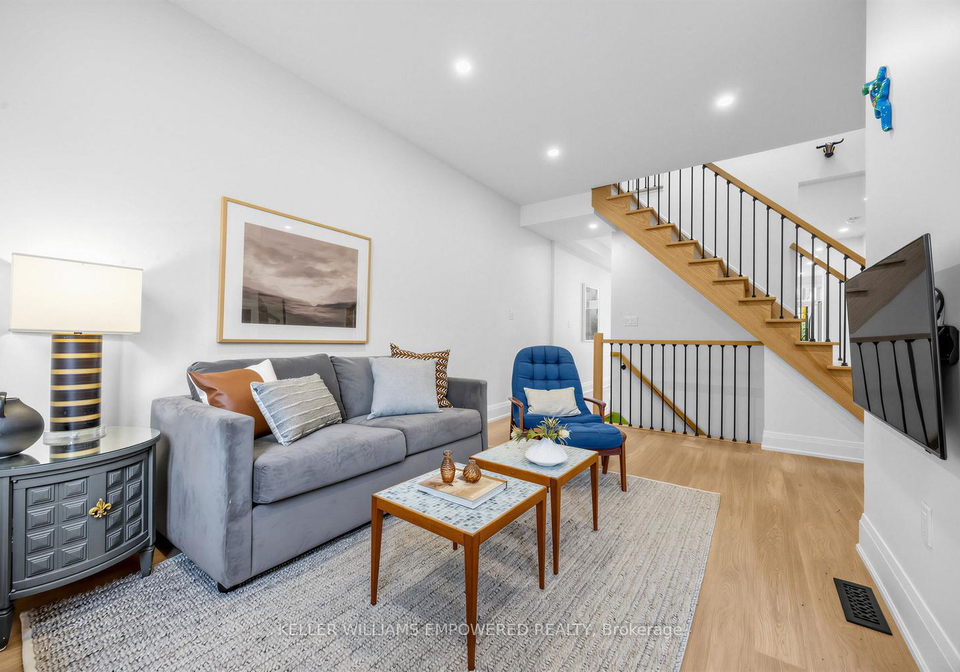 9-hugo-avenue-toronto-ontario-w13141506