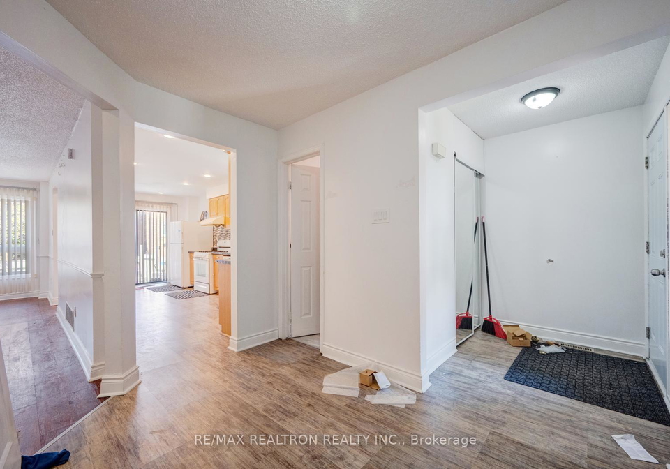 6-albemarle-court-brampton-ontario-w13141512