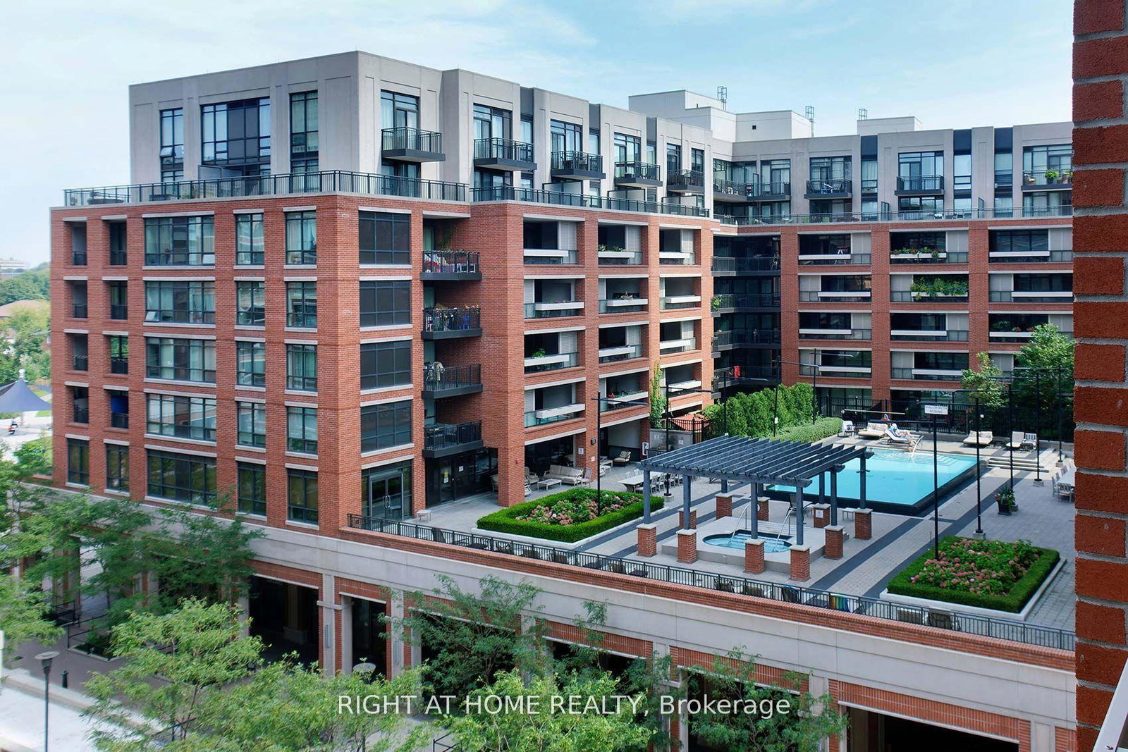 830-lawrence-avenue-w-north-york-ontario-w13141890