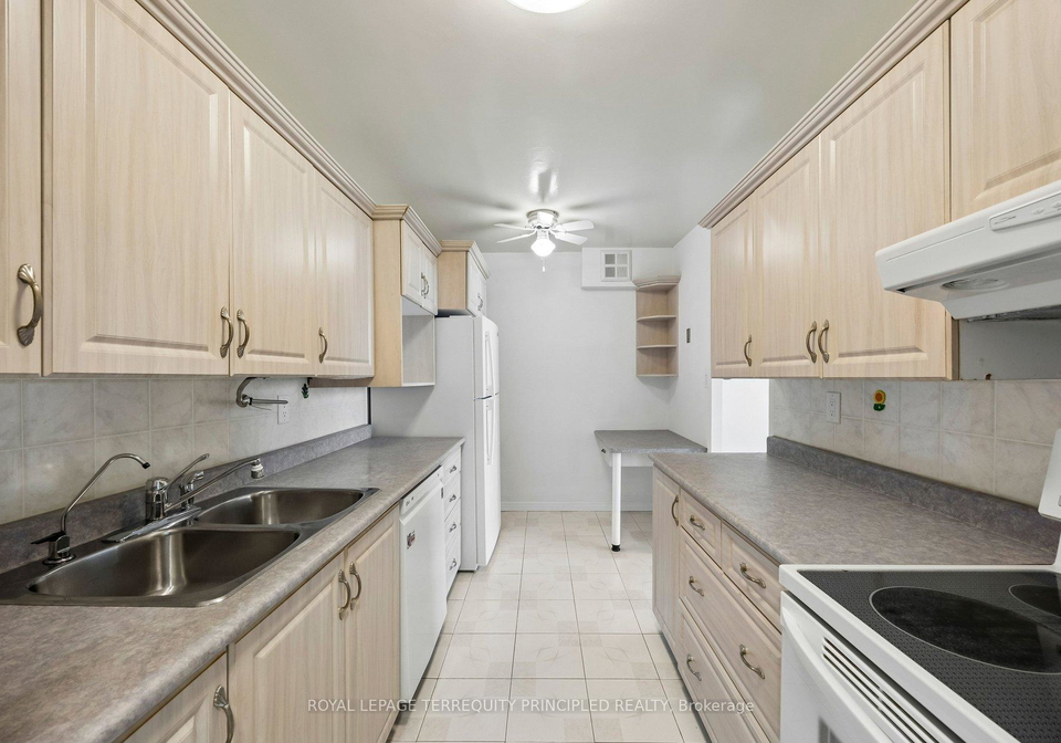 335-driftwood-avenue-york-ontario-w13141942