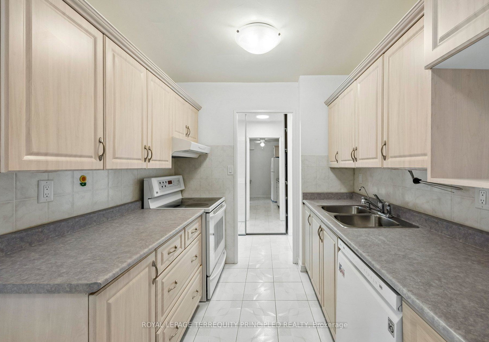 335-driftwood-avenue-york-ontario-w13141942
