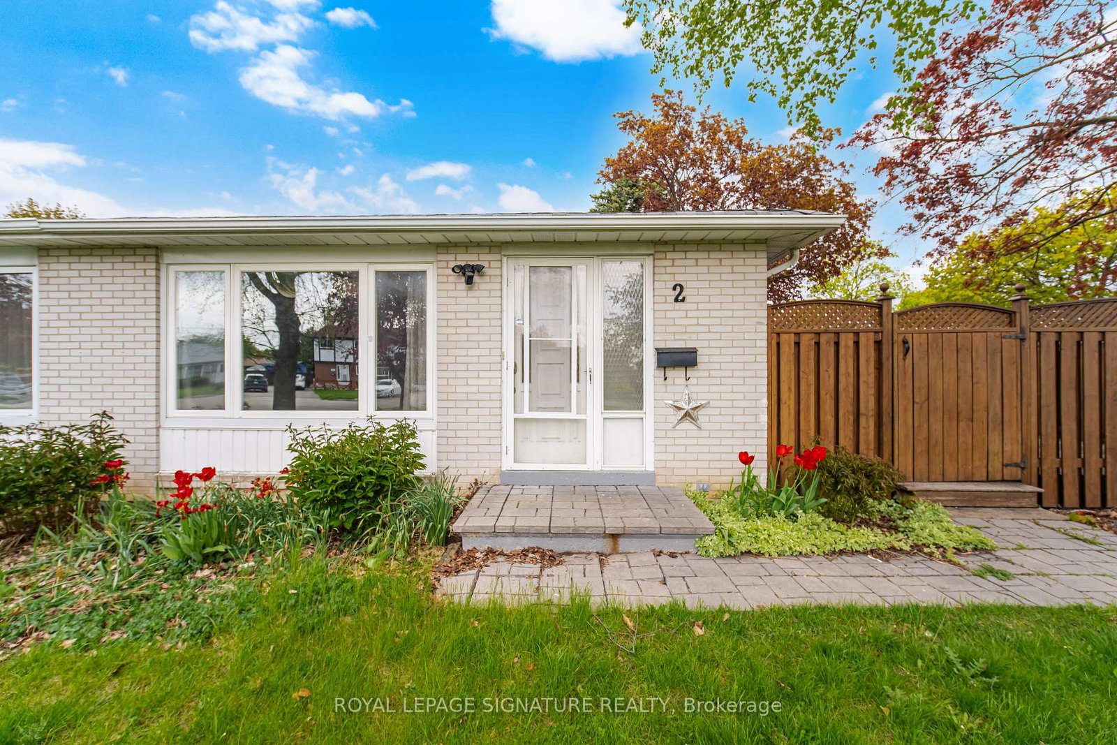 2-lambton-court-brampton-ontario-w13141946