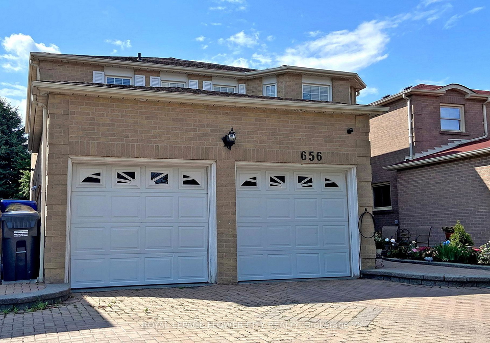 656-esprit-crescent-mississauga-ontario-w13142194