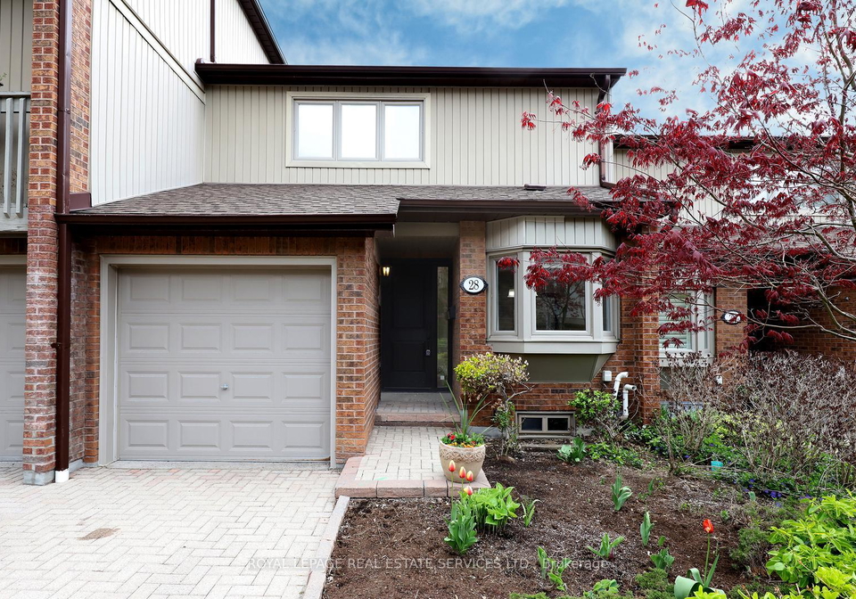 1180-walden-circle-mississauga-ontario-w13142330