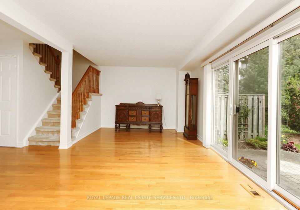 1180-walden-circle-mississauga-ontario-w13142330