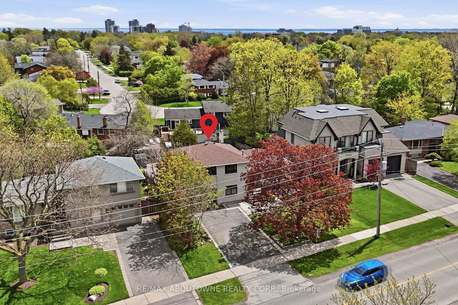 2122-bridge-road-oakville-ontario-w13142554