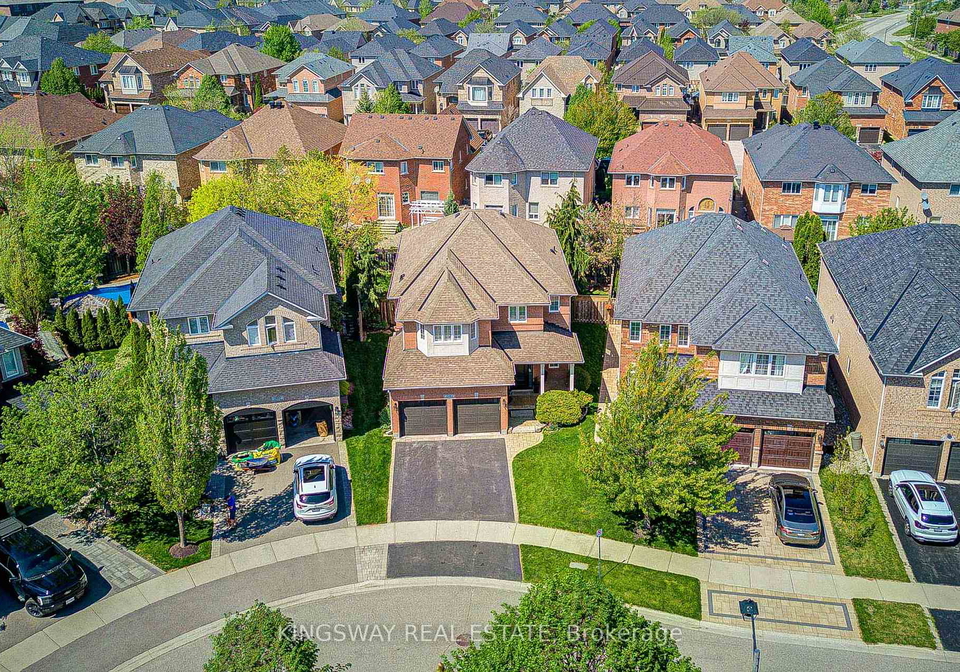 2083-willhaven-trail-oakville-ontario-w13142820