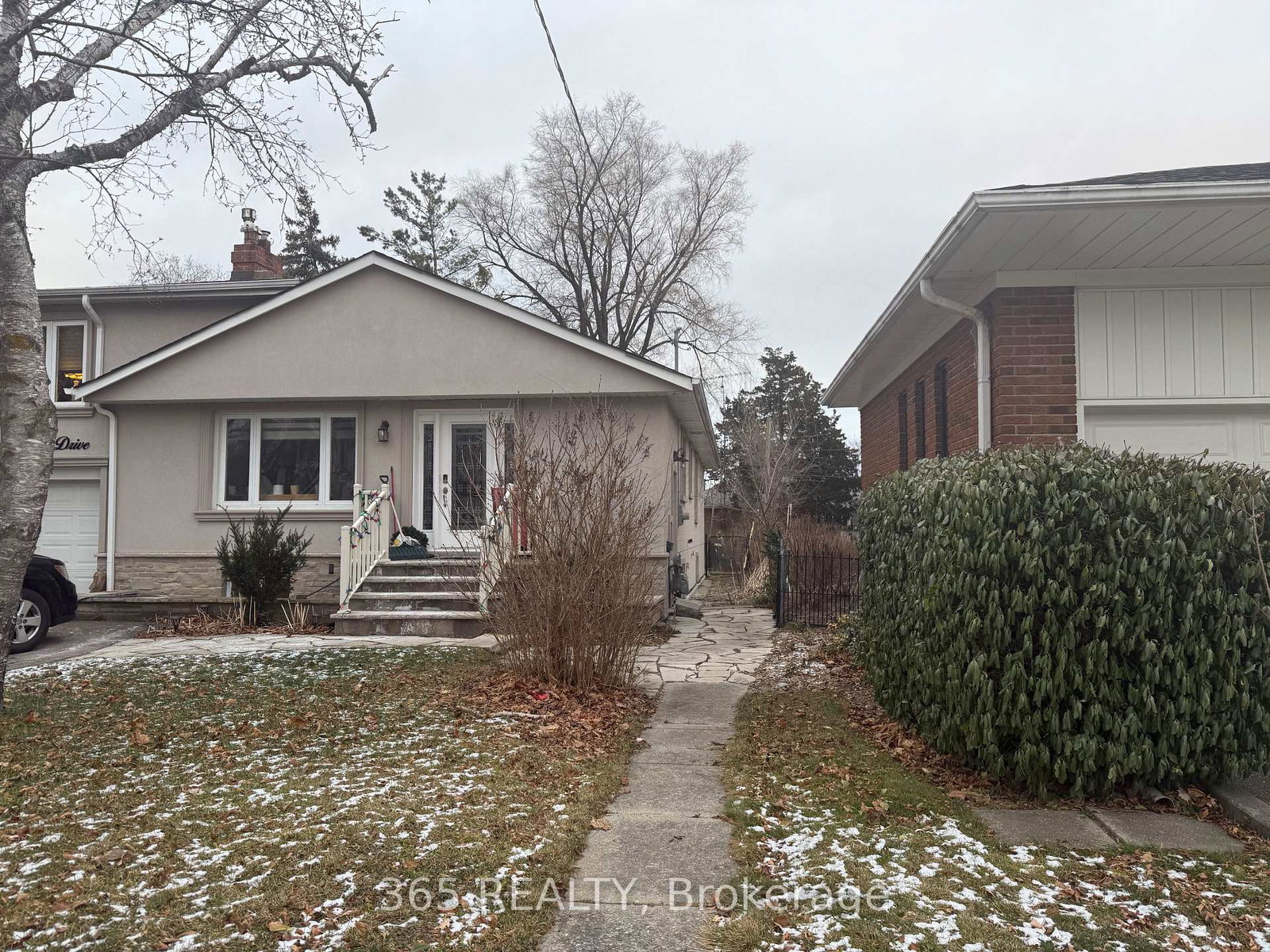 202-renforth-drive-etobicoke-ontario-w13142836