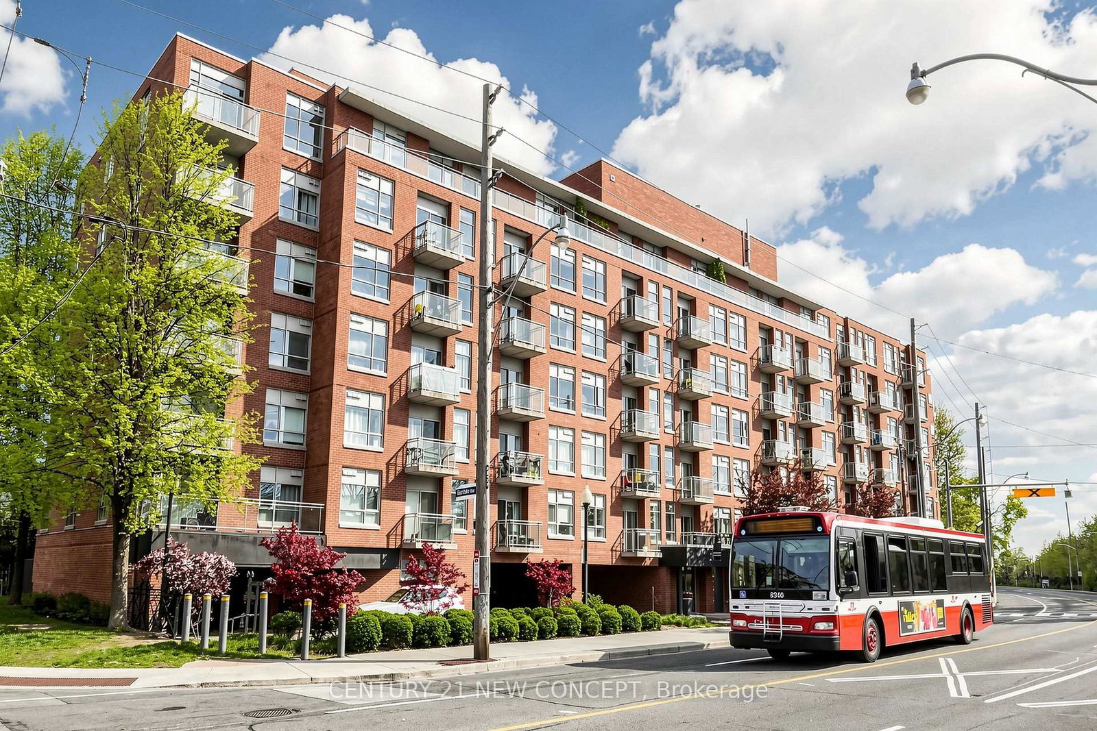 2495-dundas-street-w-toronto-ontario-w13142932