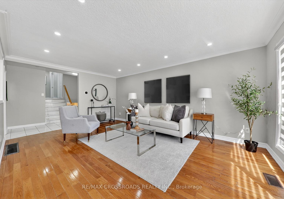 18-demarco-boulevard-north-york-ontario-w13142980