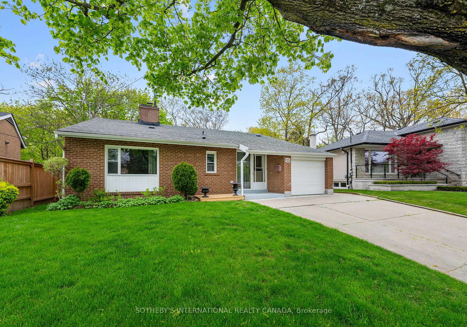 15-saxony-crescent-etobicoke-ontario-w13143260