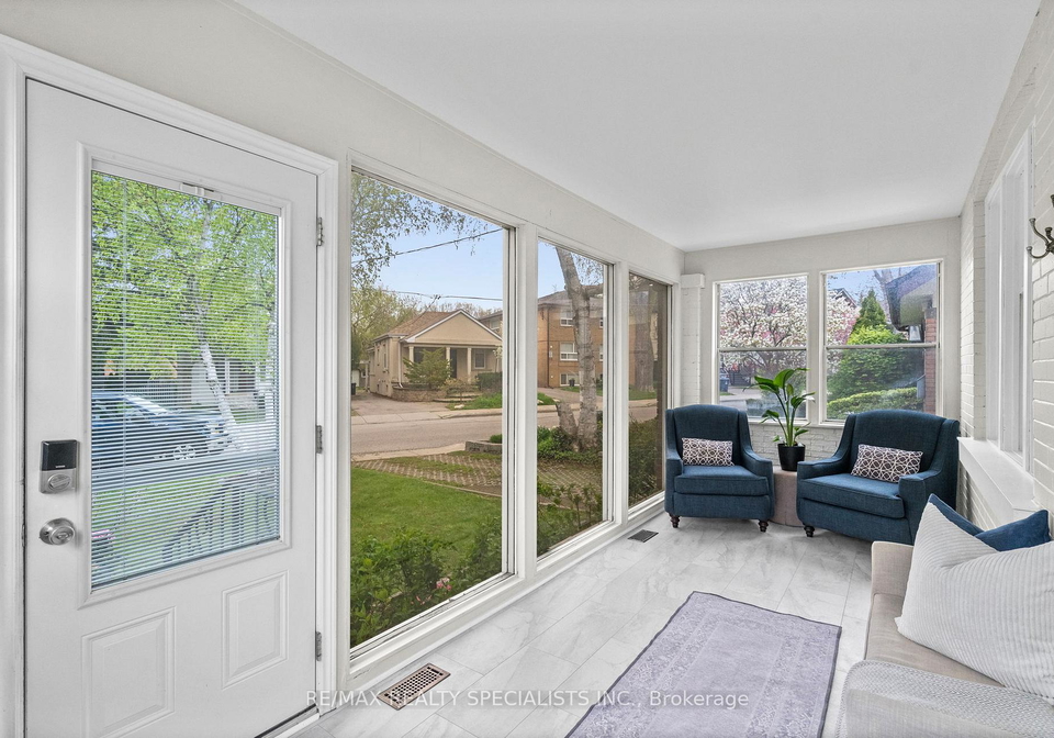 157-queens-avenue-etobicoke-ontario-w13143312