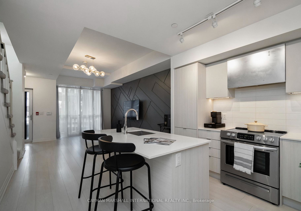 30-gibbs-road-etobicoke-ontario-w13143426