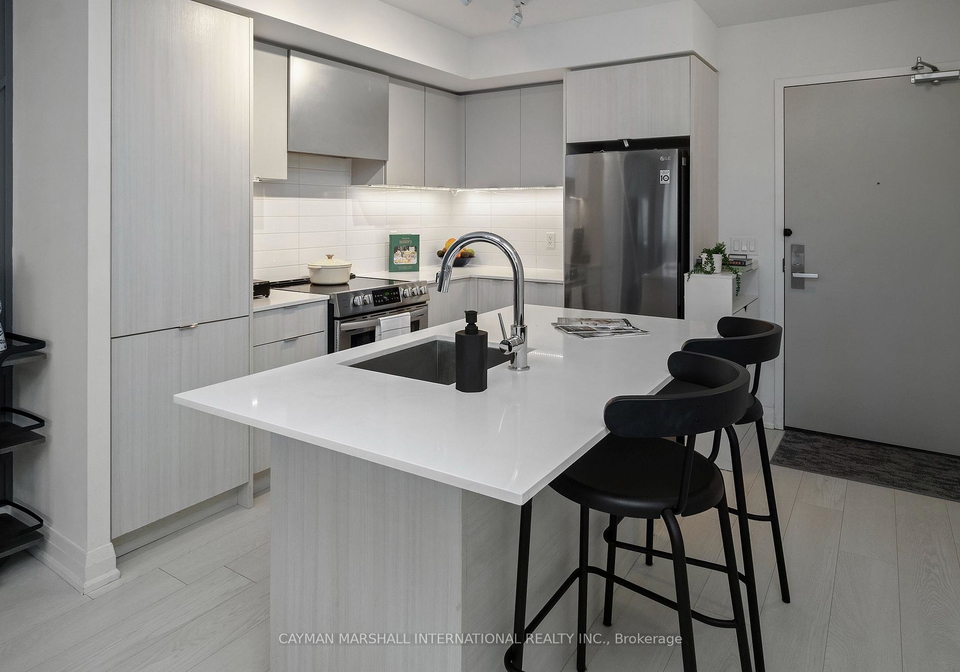 30-gibbs-road-etobicoke-ontario-w13143426