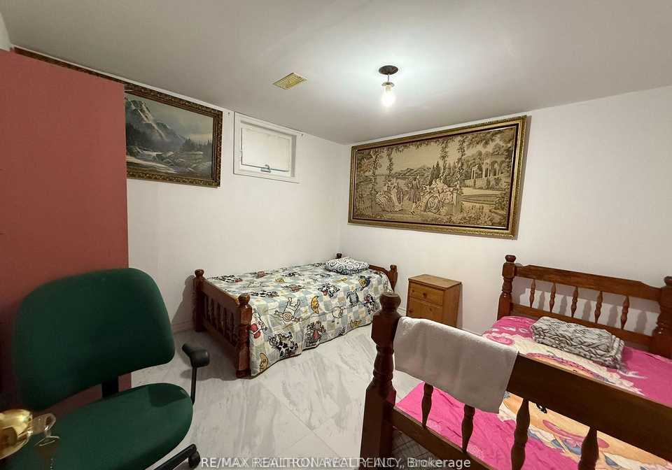 61-wilmont-drive-york-ontario-w13143520