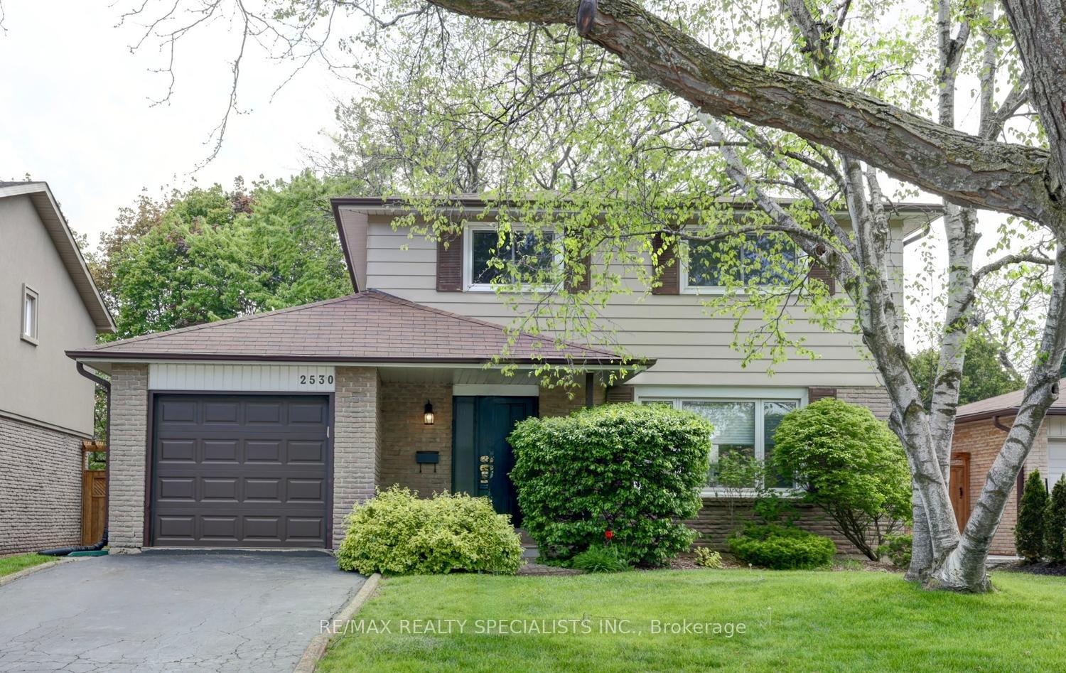 2530-merrington-crescent-mississauga-ontario-w13143590