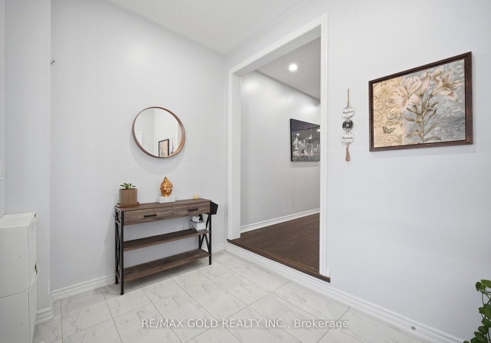 28-calabria-drive-caledon-ontario-w13143666