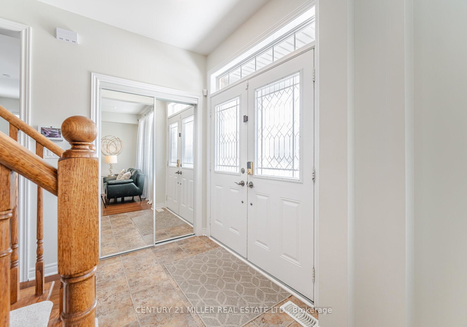 2025-trawden-way-oakville-ontario-w13143770
