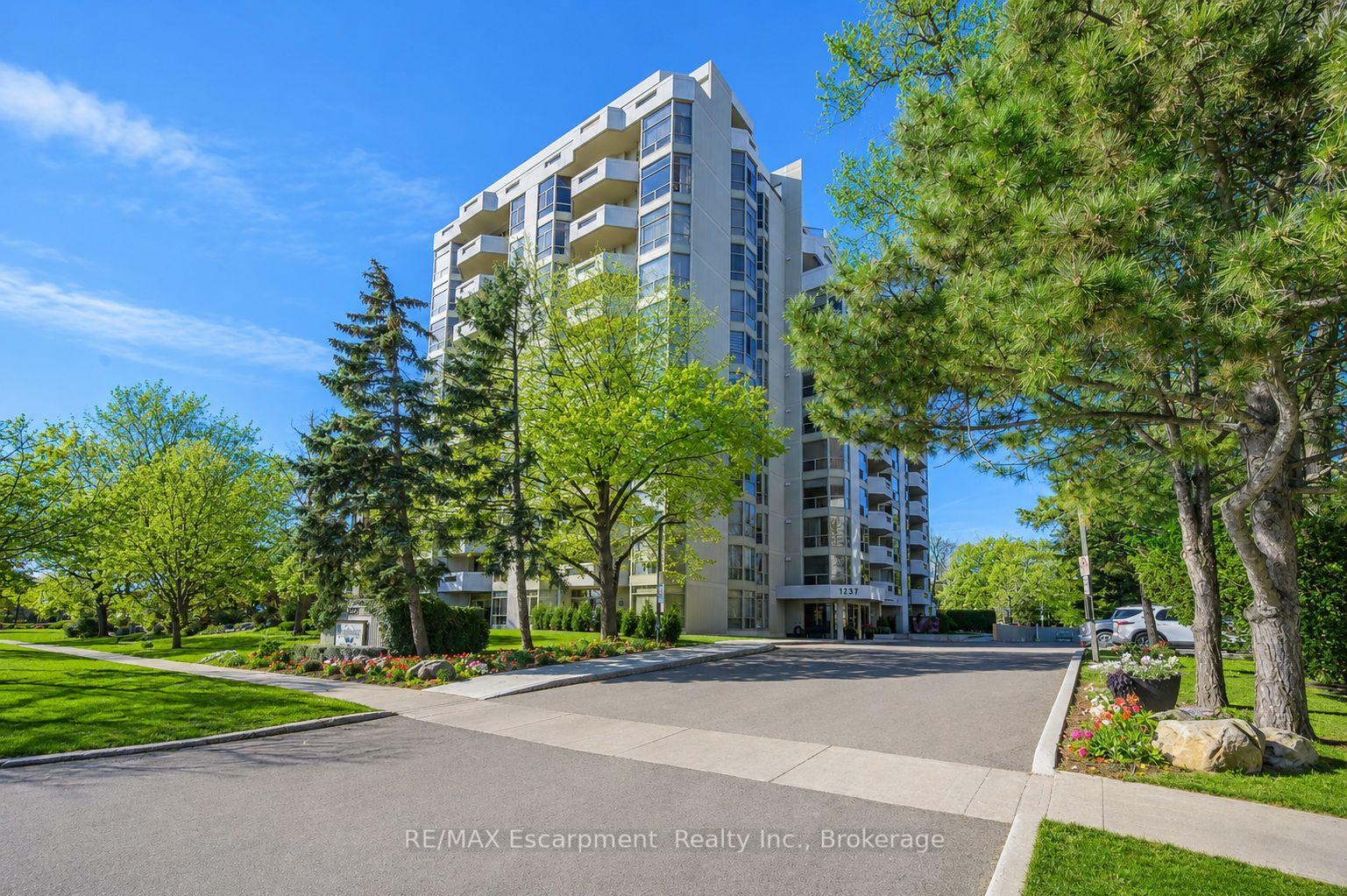 1237-north-shore-boulevard-e-burlington-ontario-w13144038