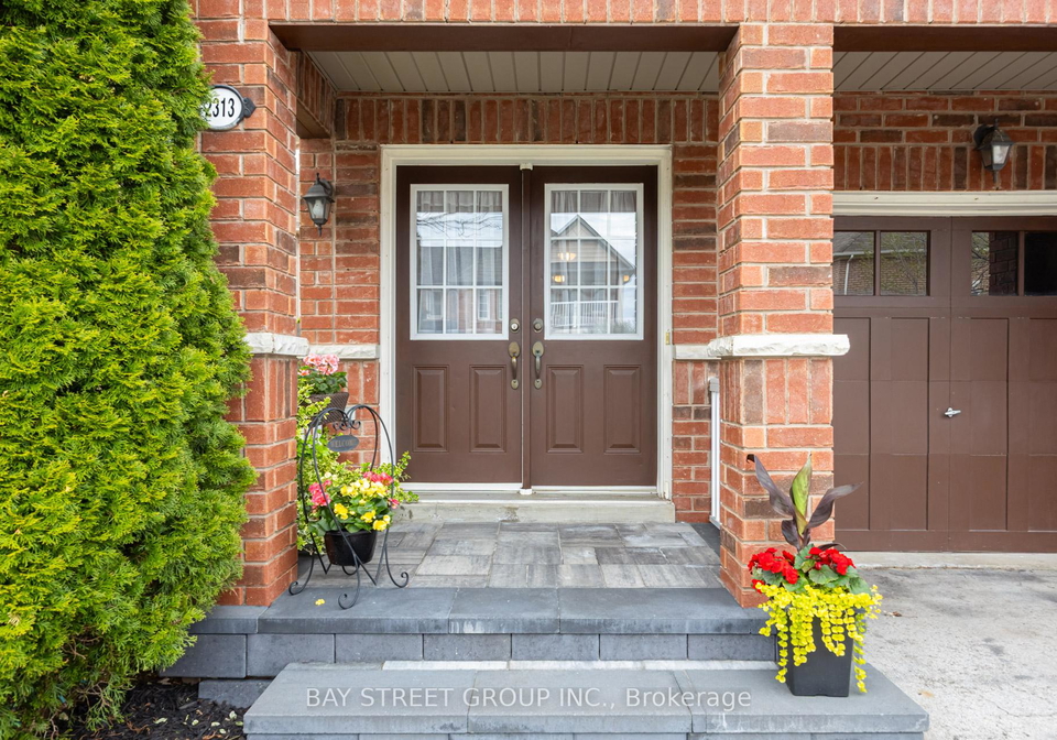 2313-saddlecreek-crescent-oakville-ontario-w13144154