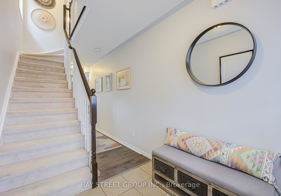 2313-saddlecreek-crescent-oakville-ontario-w13144154