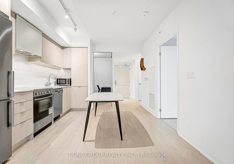 10-gibbs-road-etobicoke-ontario-w13144192