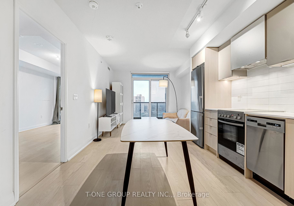 10-gibbs-road-etobicoke-ontario-w13144192