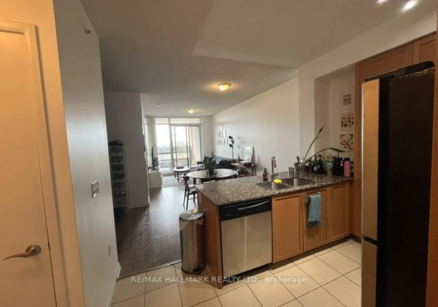 800-lawrence-avenue-w-north-york-ontario-w13144638