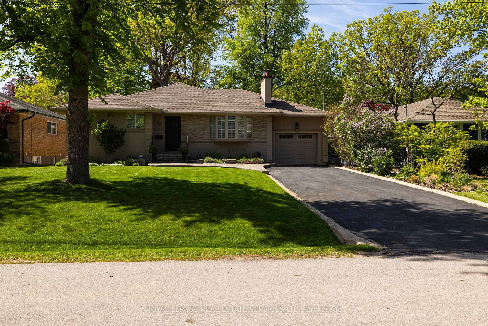 23-glenmanor-drive-oakville-ontario-w13144958