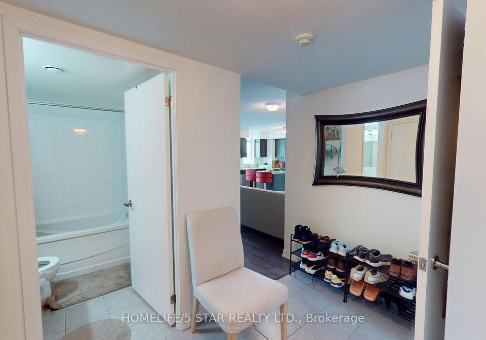 816-lansdowne-avenue-toronto-ontario-w13145128