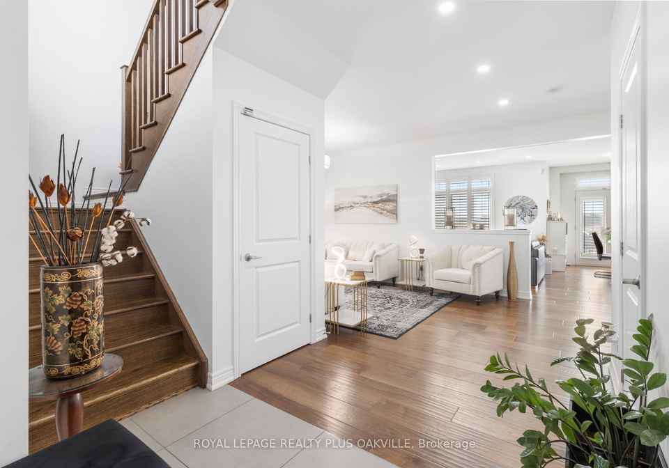 2386-natasha-circle-oakville-ontario-w13145436