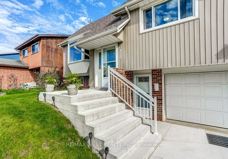 2995-saint-malo-circle-mississauga-ontario-w13145800