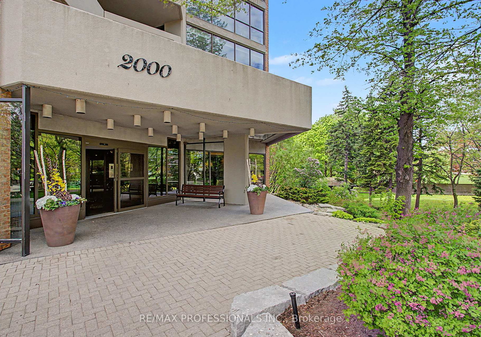 2000-islington-avenue-etobicoke-ontario-w13145824